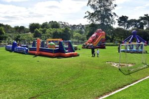 Brinquedos infláveis para festa